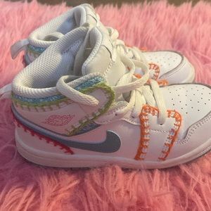 Kids Jordan 1s